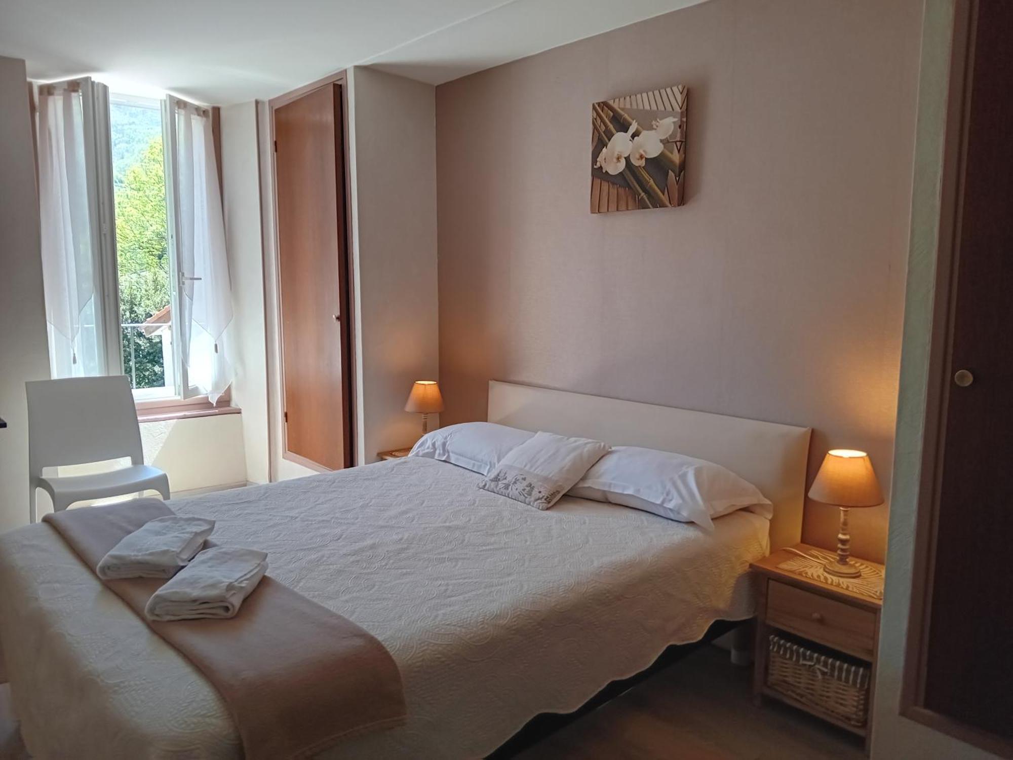 Hôtel La Gravenne Thueyts Esterno foto
