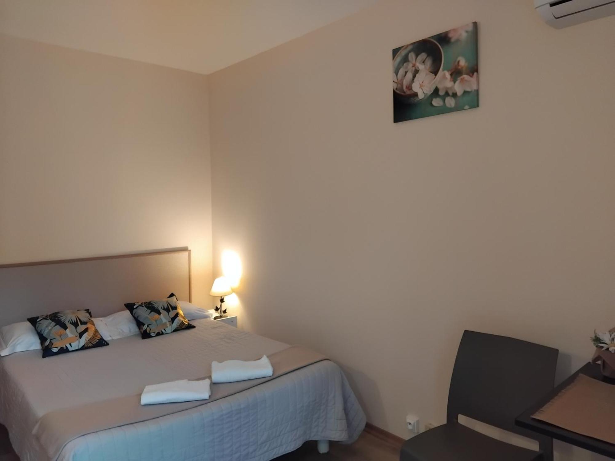 Hôtel La Gravenne Thueyts Esterno foto