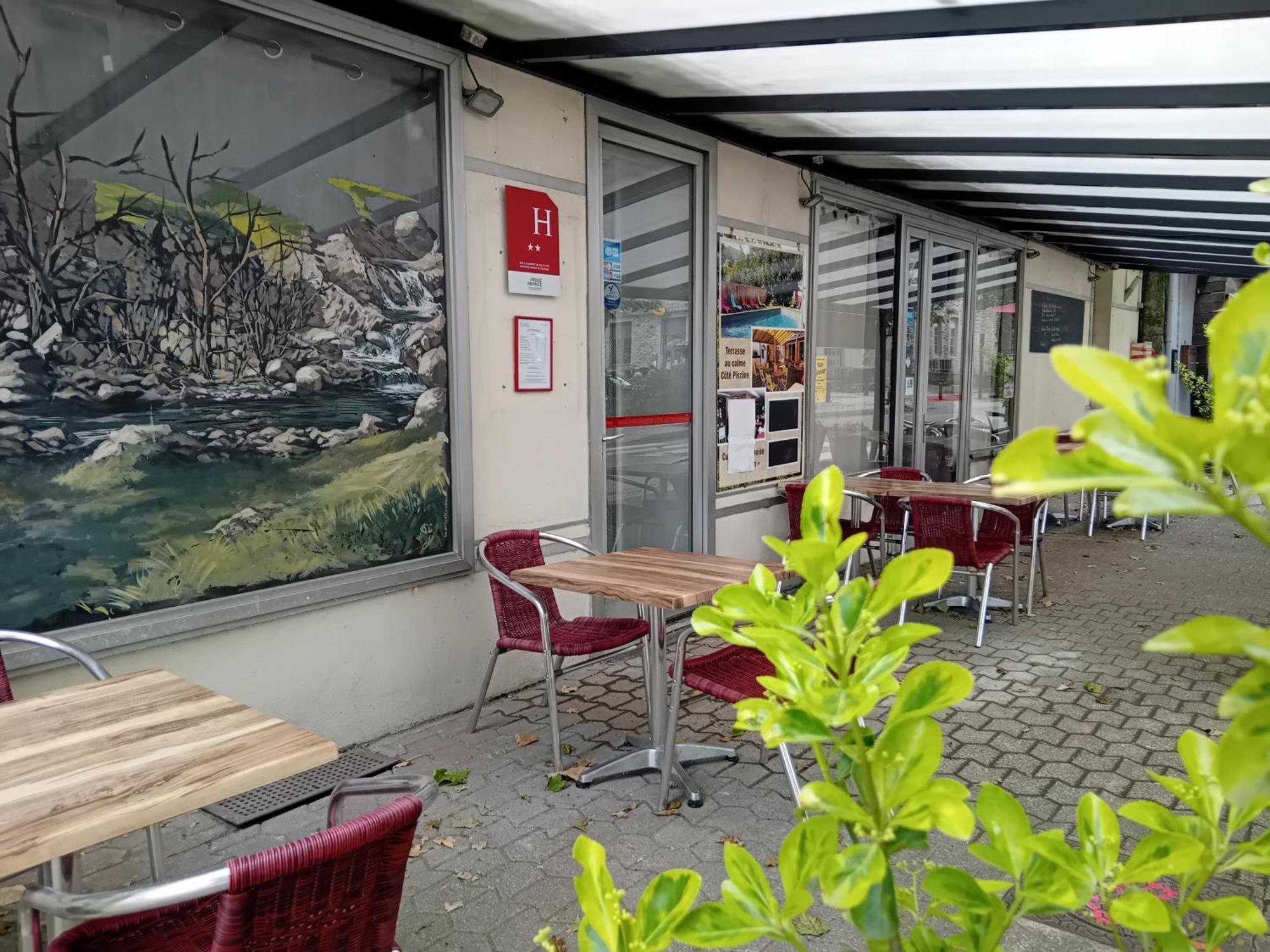 Hôtel La Gravenne Thueyts Esterno foto